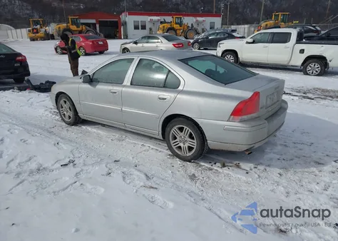 2007 Volvo S60 2.5T from USA, damaged, VIN YV1RS592672635395